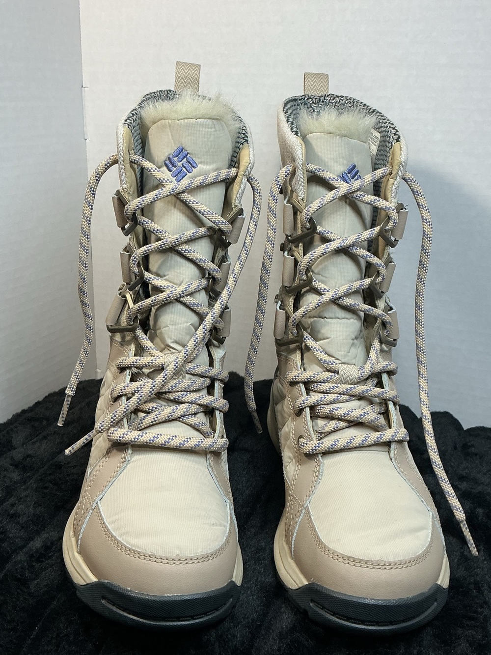 Columbia Meadows Omni-Heat 3D Winter Boots Women’s 5.5 Cream Waterproof BL5967